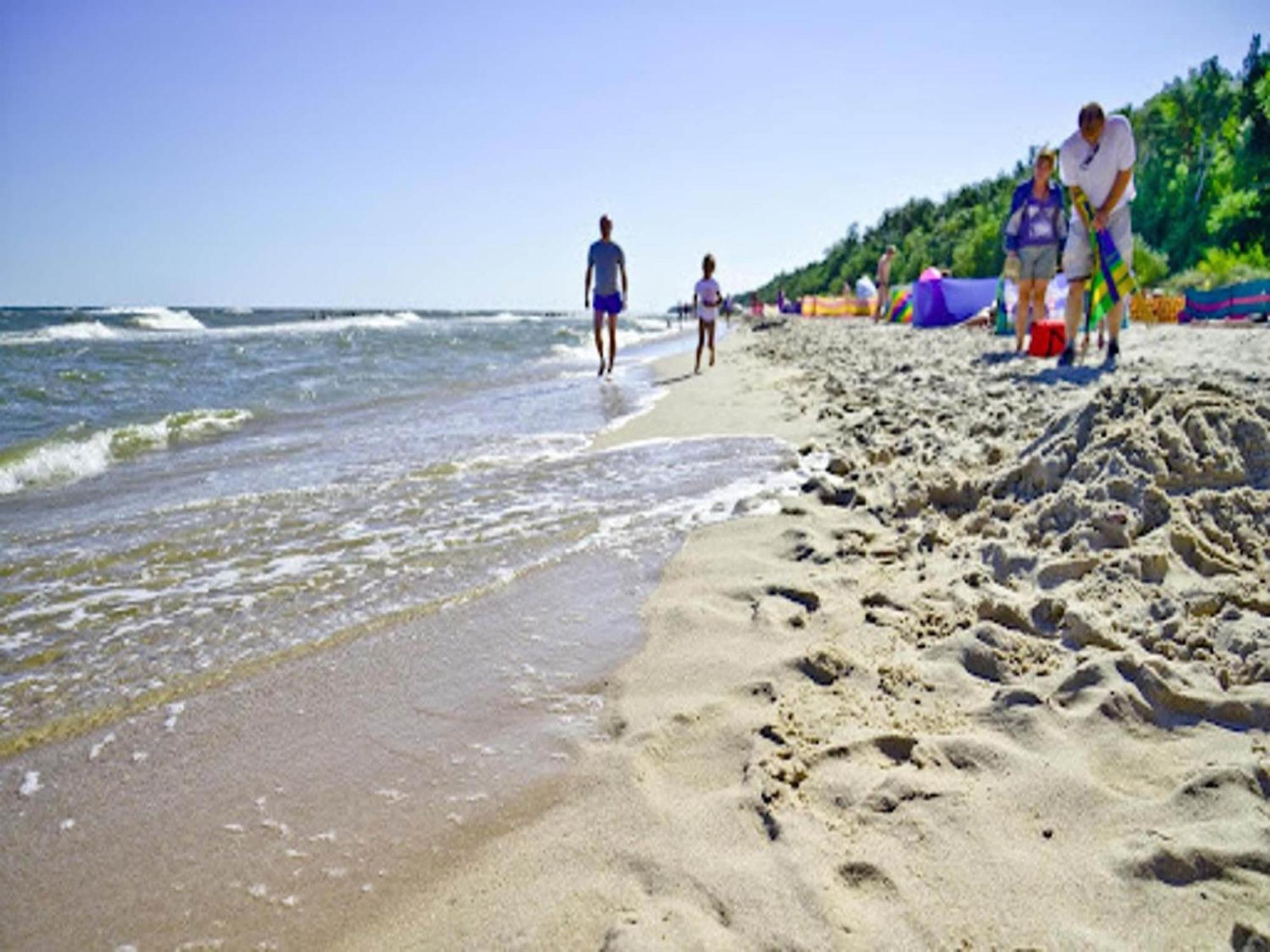 Spacious Holiday Homes Near The Beach In Pobierowo Exterior photo
